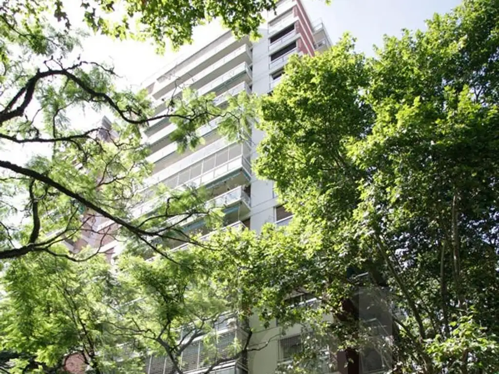 IMPECABLE PISO DE 5 AMBIENTES EN EXCELENTE UBICACION CON ESP - Foto 0