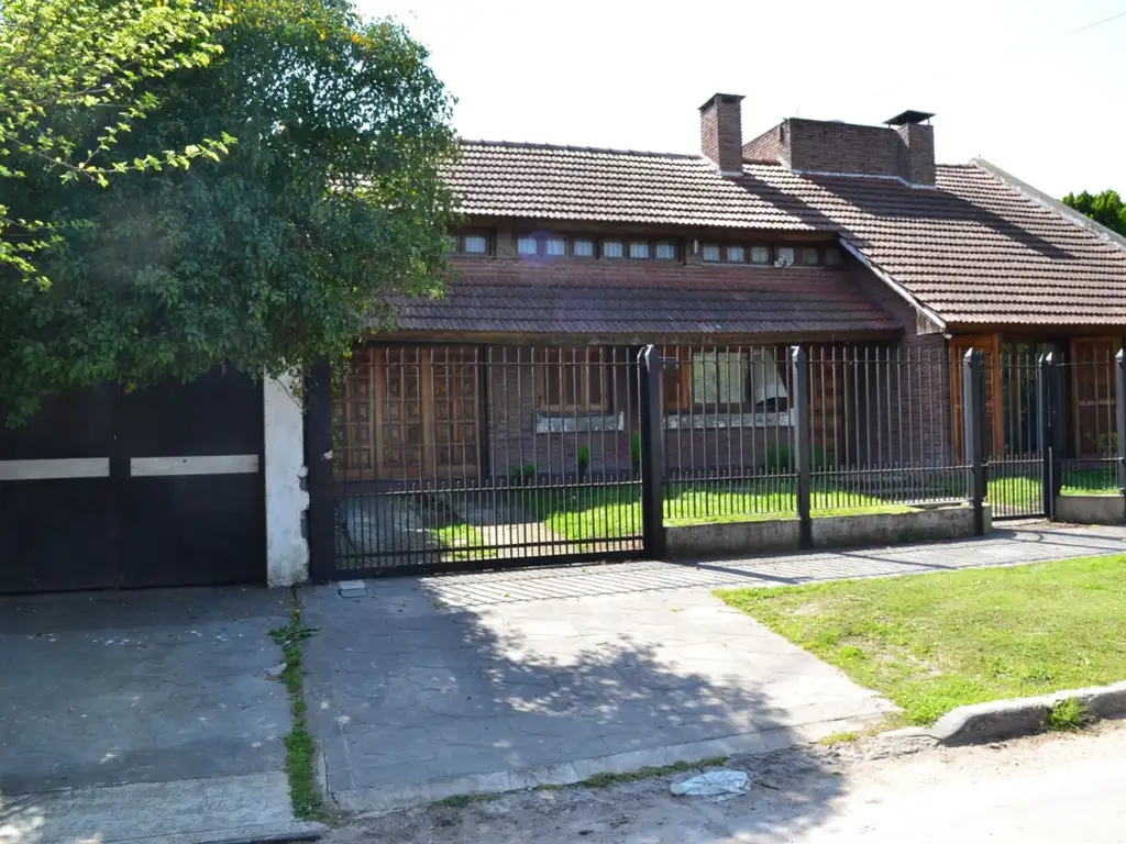 VENTA CASA 4 AMB CON QUINCHO Y PARRILLA CORIMAYO