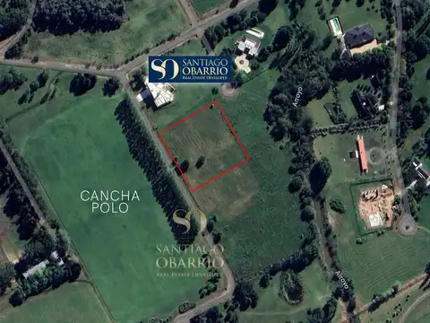 Muy buen lote de 5.900m2 con vista la polo y cercano al arroyo, en Venta en La Colina Villa de campo