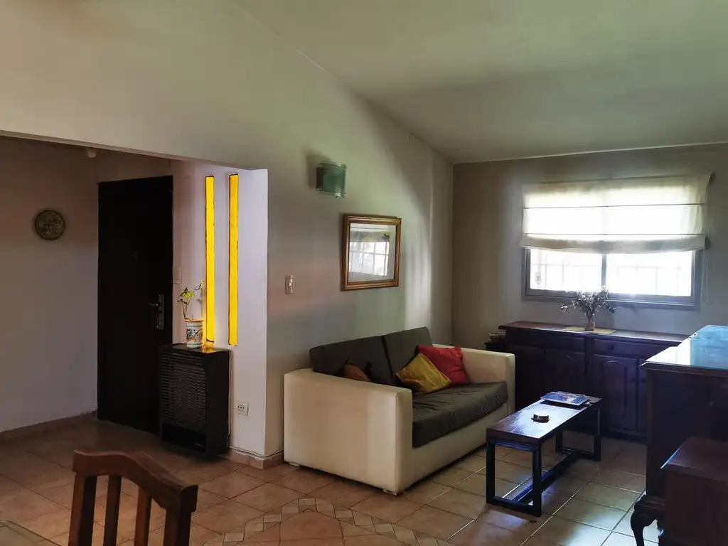 CASA DE 4 DOR EN VENTA  ARGUELLO CORDOBA