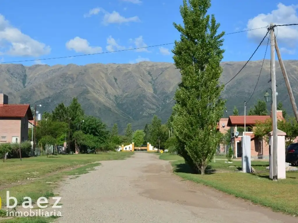 LOTE DE 1900M2 EN CARPINTERÍA