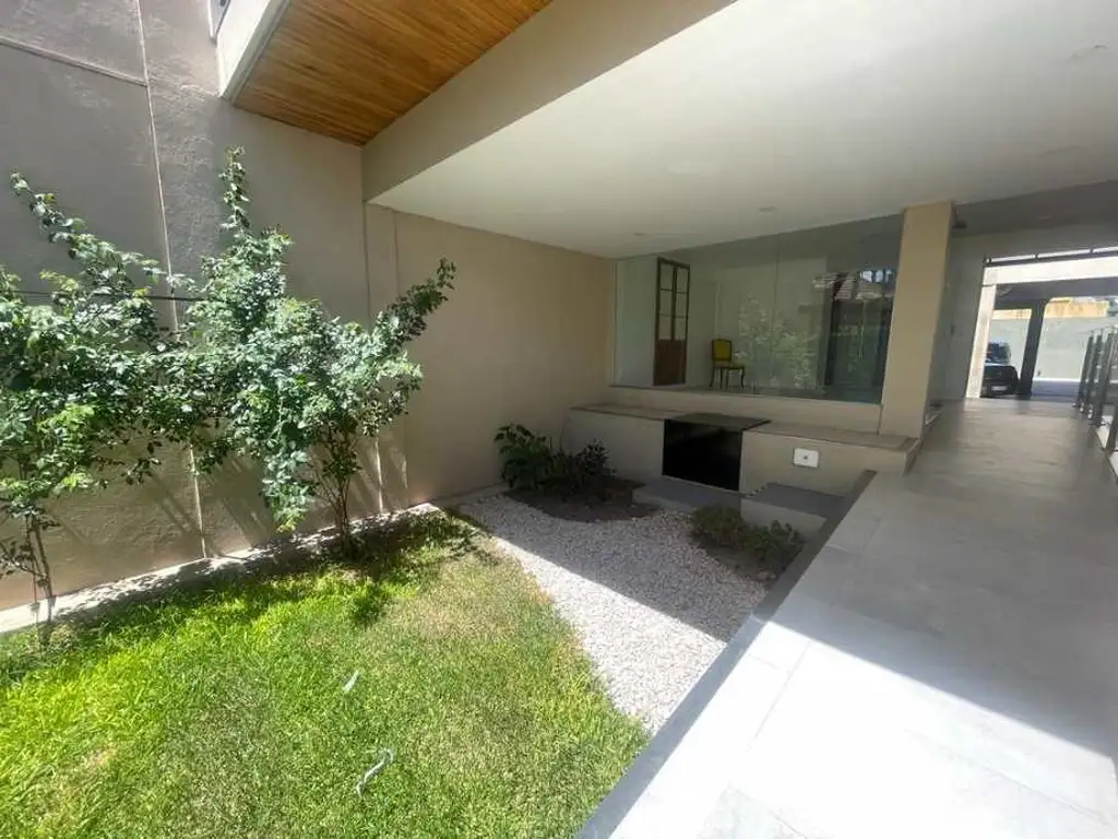 DEPARTAMENTO DE 3 AMBIENTES EN VENTA EN QUILMES OESTE CENTRO.