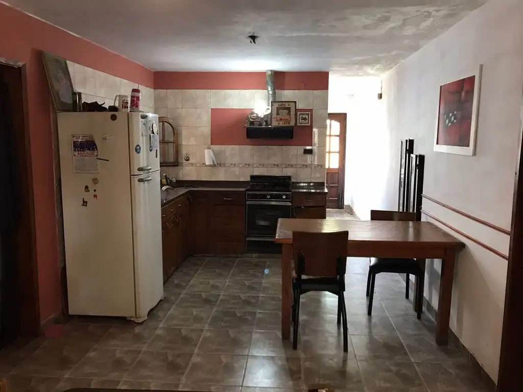 VENTA CASA 3 DORMITORIOS 2 BAÑOS CENTRO AMERICA