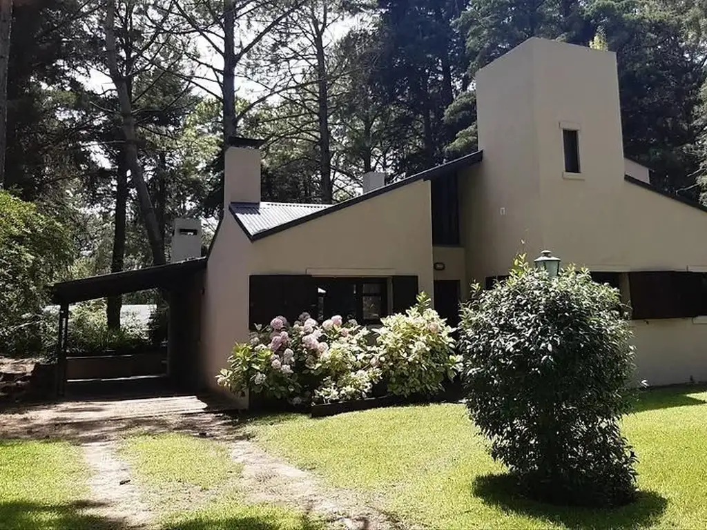 Casa En Venta En Cariló