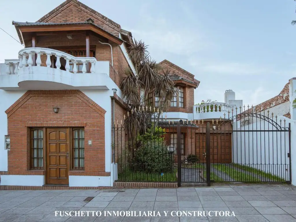 TAPIALES - CHALET DE CATEGORÍA EN VENTA