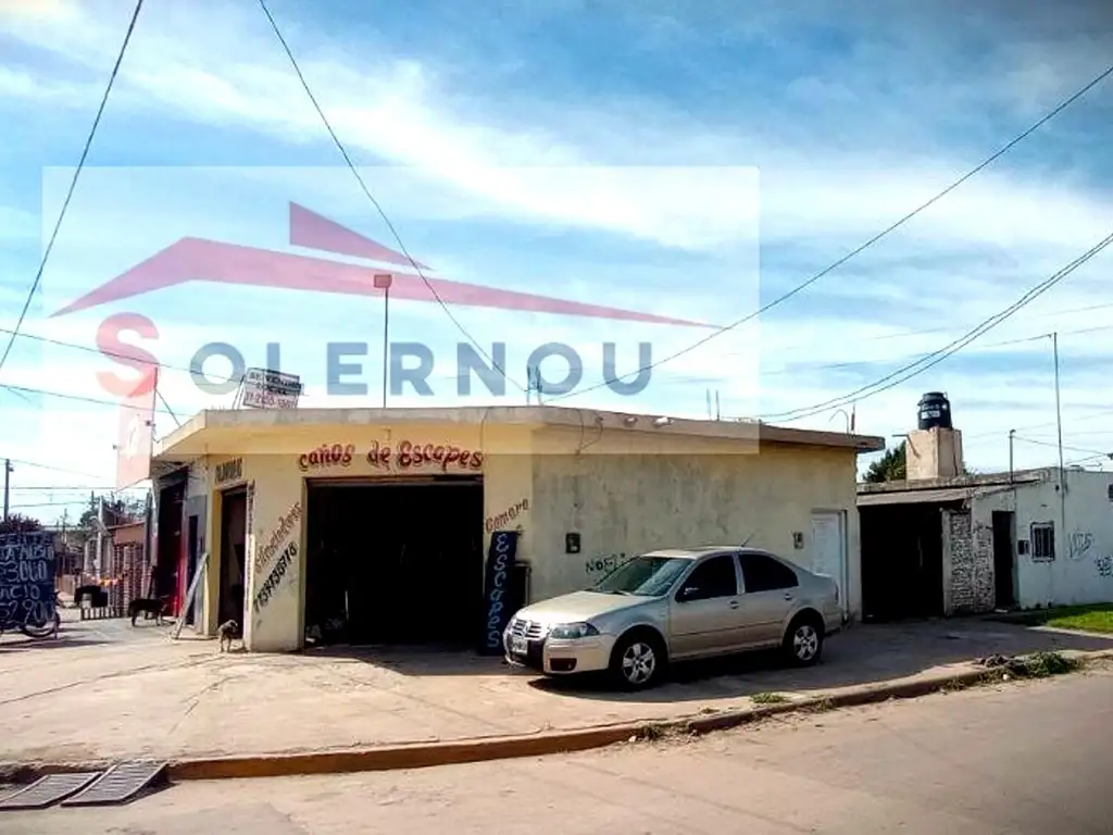 LOCAL COMERCIAL SOBRE ESQUINA