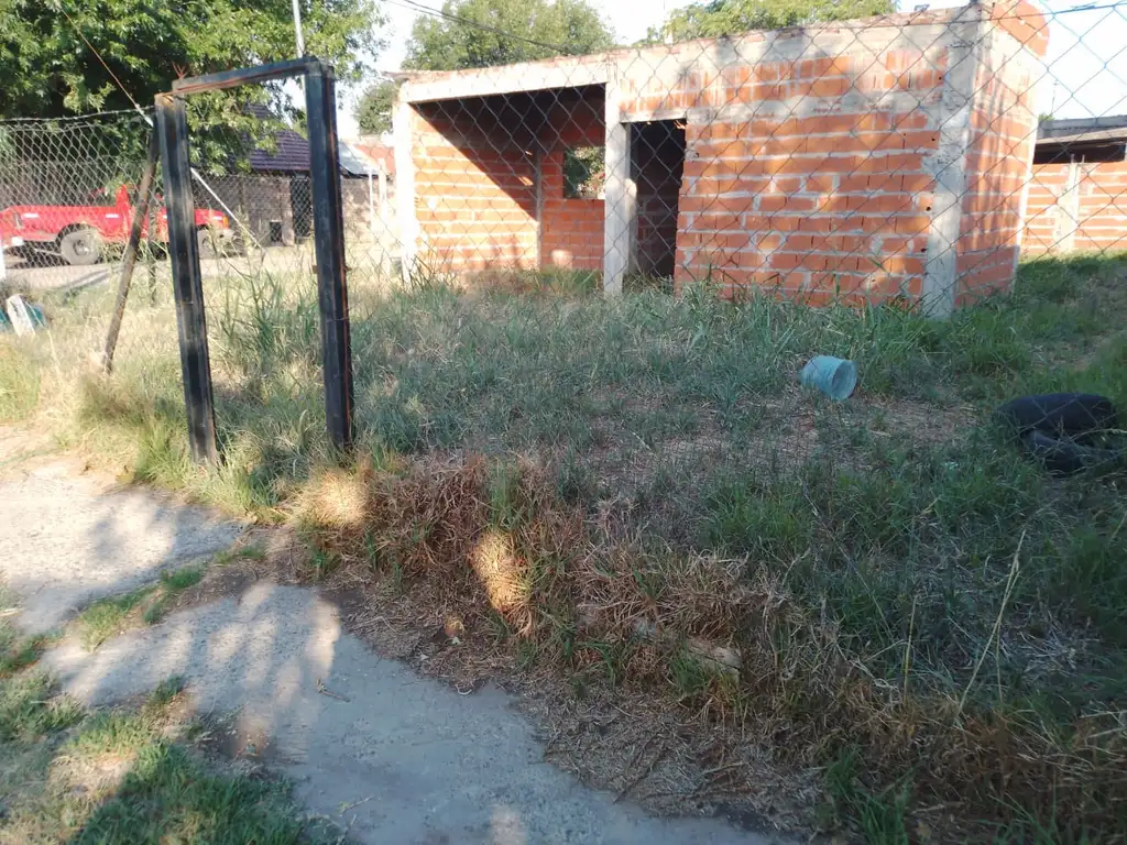 Venta. Lote con mejoras. San Miguel. Belgrano 4279