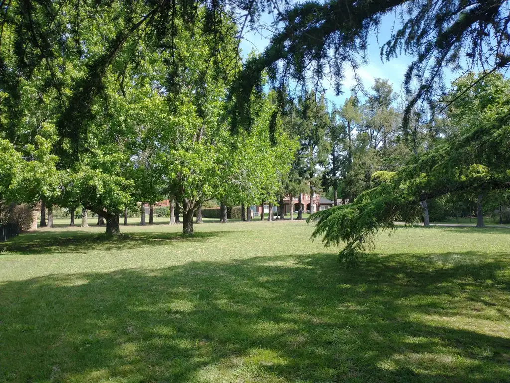 Terreno en  La Otilia, barrio consolidado, cercano  a Panamericana y centros comerciales