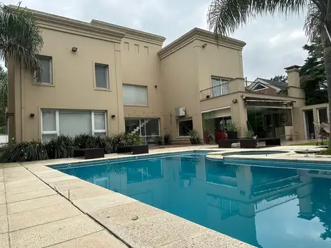 HERMOSA CASA EN ALQUILER EN CAMPOS DE ÁLVAREZ