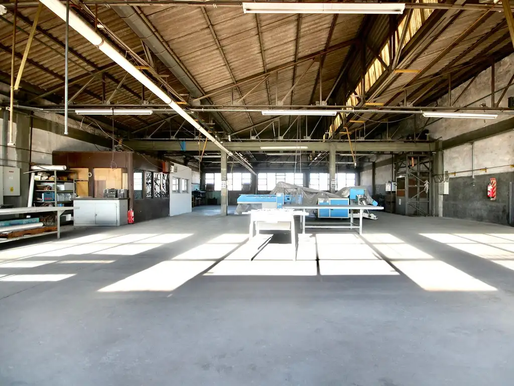 Venta Nave Industrial Galpón Comercial Avellaneda