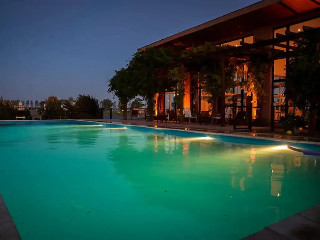 Áreas comunes piscina, club-house en Puerto Chascomus