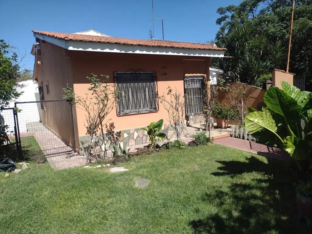 VENTA CASA EN CUIDAD JARDIN 3 AMBIENTES