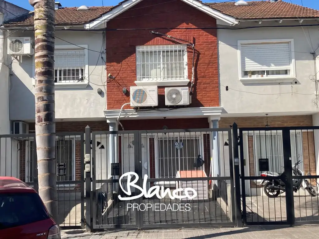 Departamento Triplex  en Venta en Villa Adelina, Vicente López, G.B.A. Zona Norte