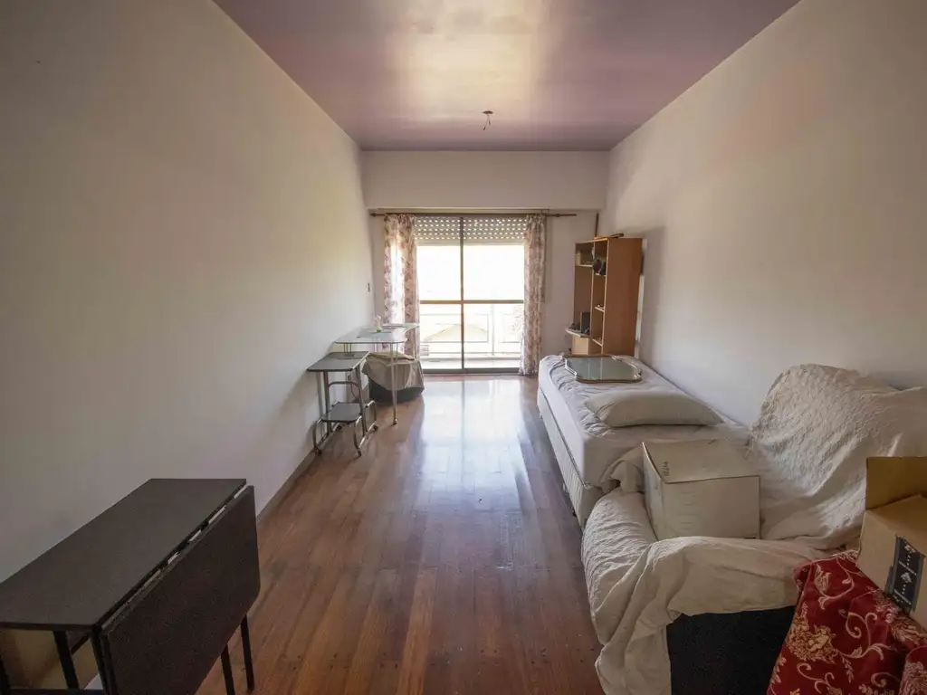 Departamento de 2 ambientes en venta, en Olivos.