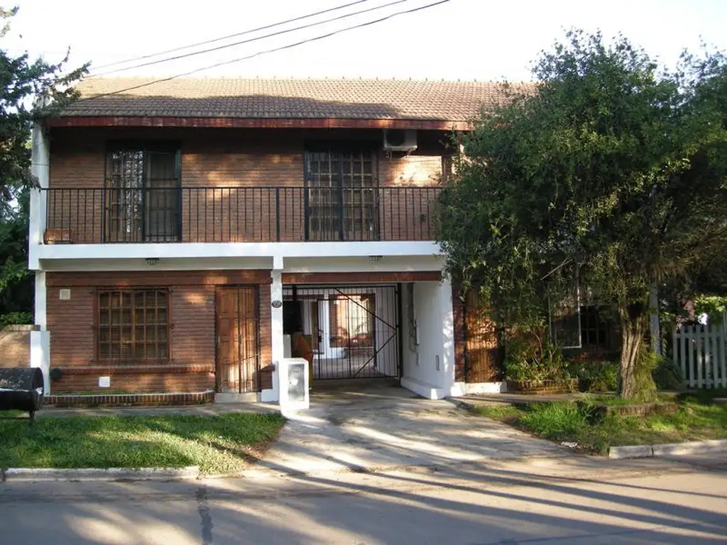 Duplex de 2 dorm. en Parque Belen.