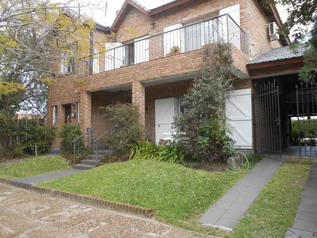 Casa - Venta - Argentina, Federación - BROWN 200