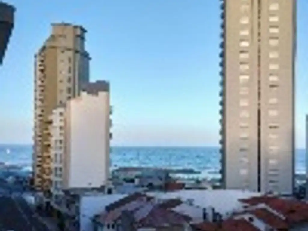 Hermoso departamento a 1 cuadra de la playa y 4 del centro.