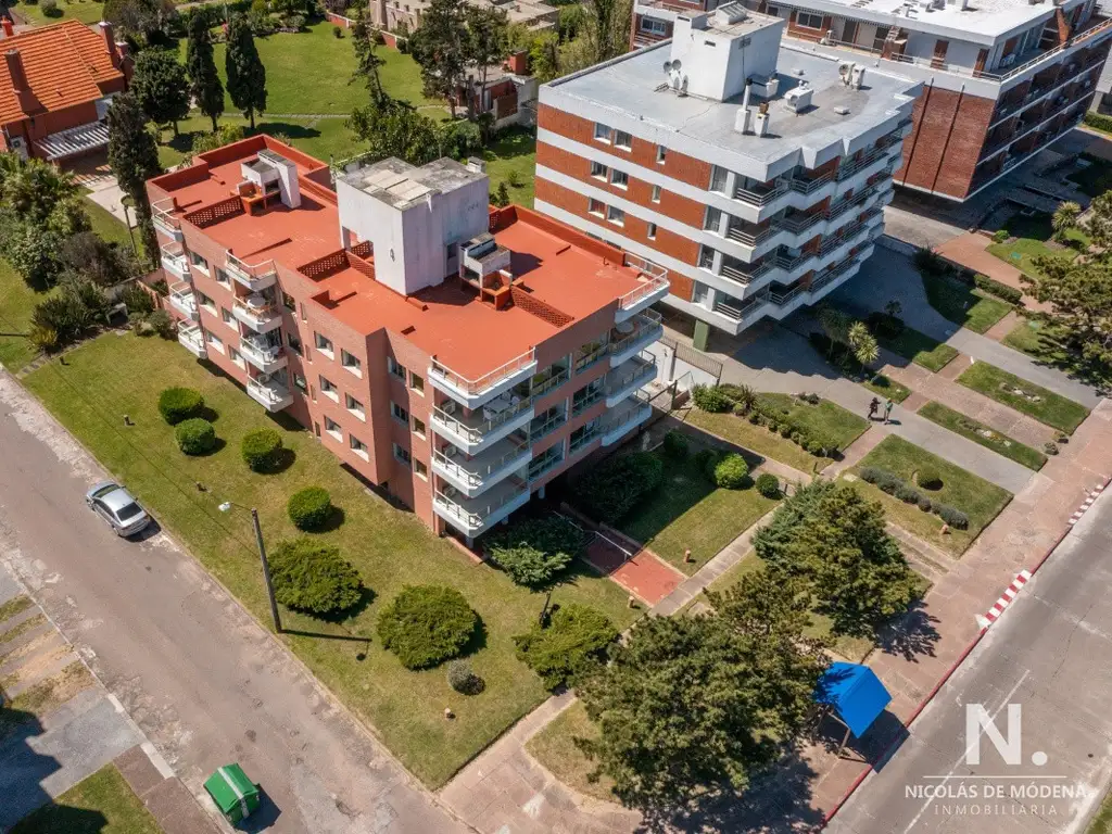 ALQUILA APARTAMENTO 3 DORMITORIOS , 2 BAÑOS