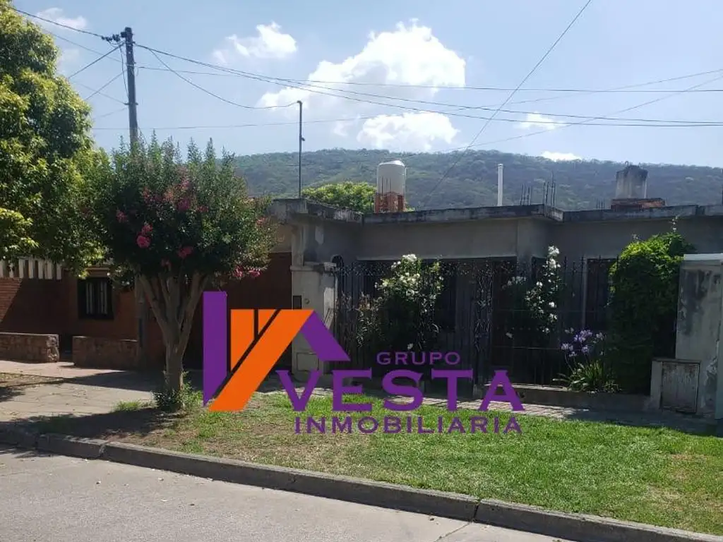 Casa Venta 25 años 4 ambientes, Norte, 1 cochera, Venta Casa Tres