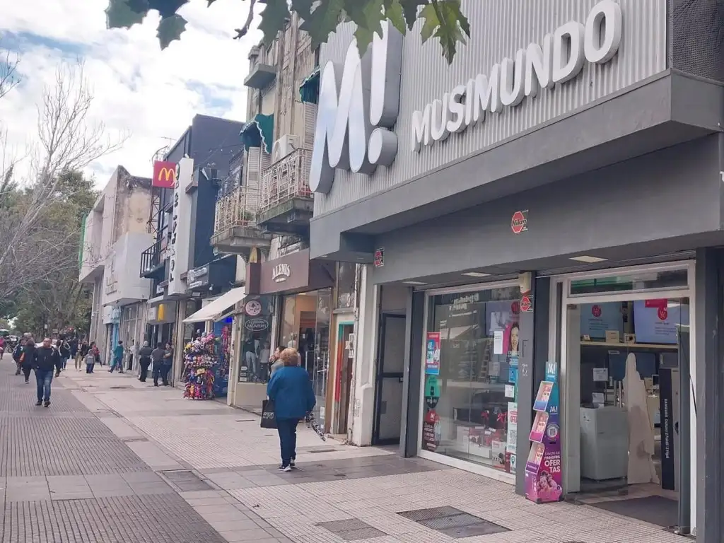 VENTA LOCAL EN ZONA COMERCIAL DE SAN MARTÍN