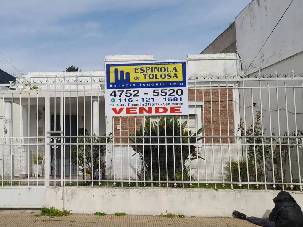 V. LIBERTAD CASA 4 AMB. S/LOTE 8,66 x 43,95. APTO CRÉDITO