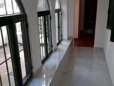 Vendo o Permuto CASA de 3 habitaciones