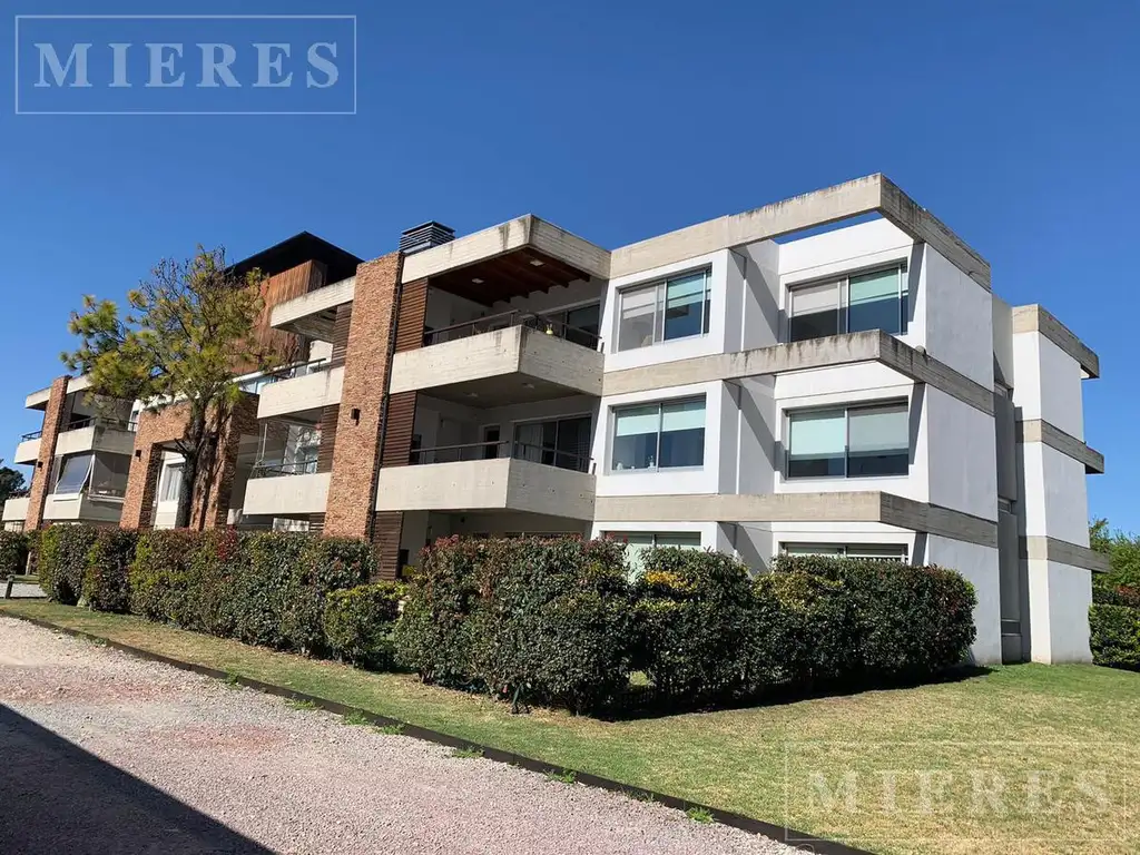 Departamento en venta en Altos De Benavidez