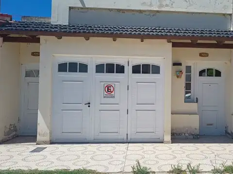 Venta Casa con dos departamentos en Tostado