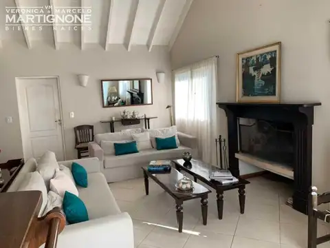 Casa en Alquiler Temporal con cochera