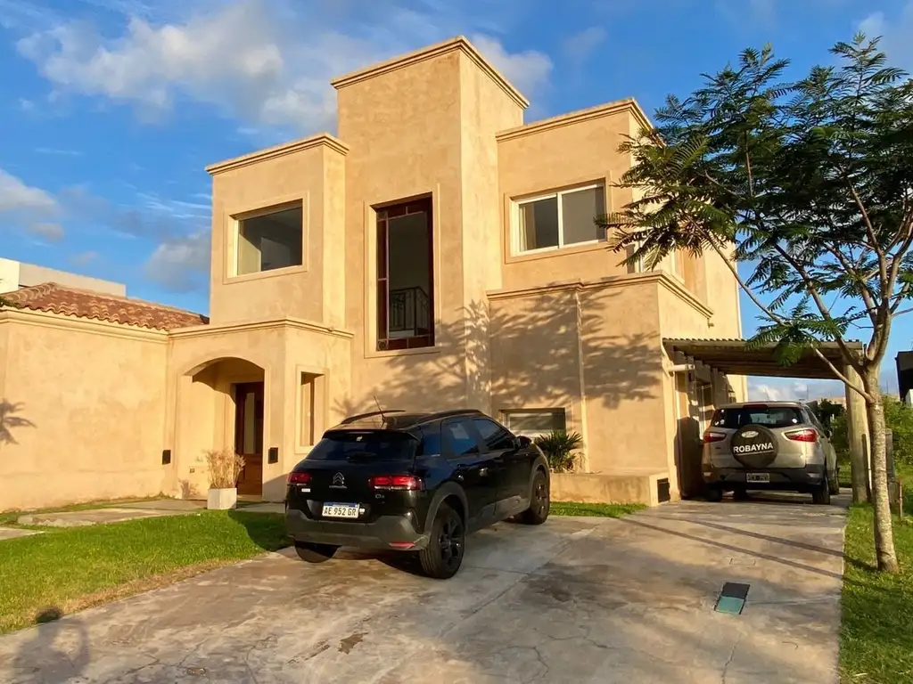 Casa  en Alquiler en Castaños, Nordelta