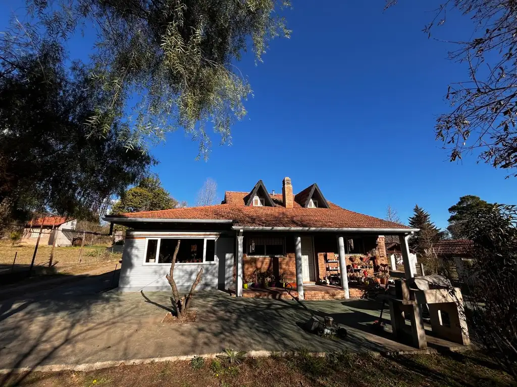 Casa + dos cabañas con gas natural. B° El Mirador, Calamuchita. Cód (1603)