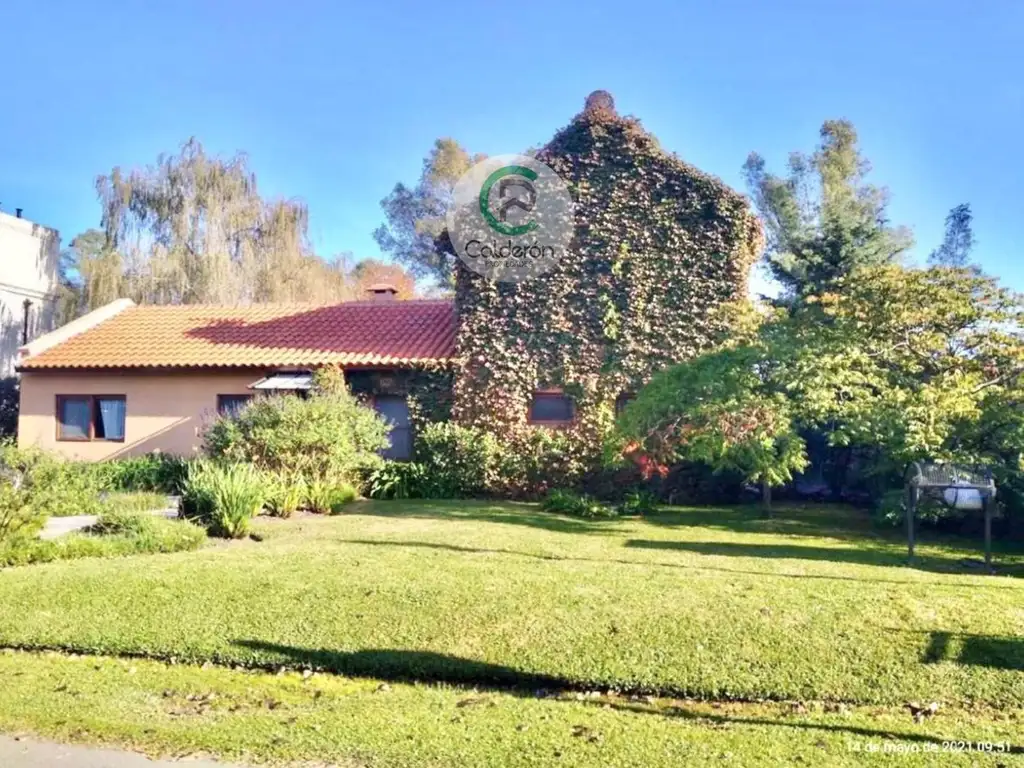 Casa en Venta Barrio Cerrado Campos de Alvarez