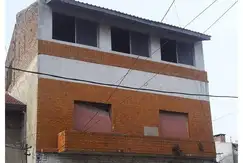 Casa En Venta  para 4 familias Lanús, Zona Sur - 8 ambientes