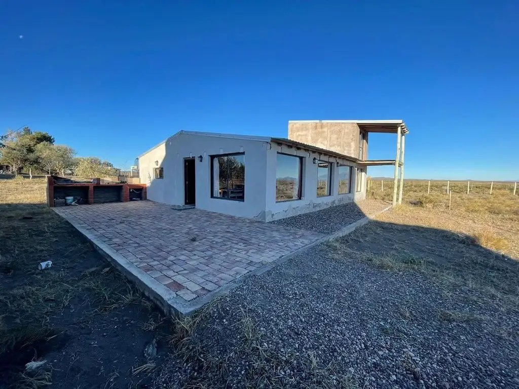 VENTA HERMOSA CASA EL NIHUIL