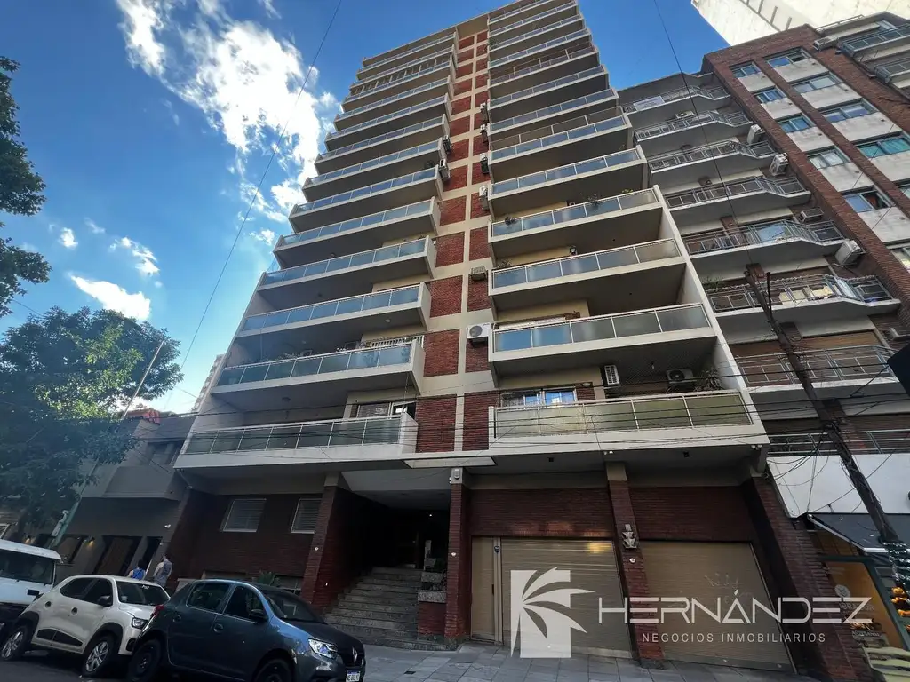 Venta departamento Lomas de Zamora cochera. Apto credito