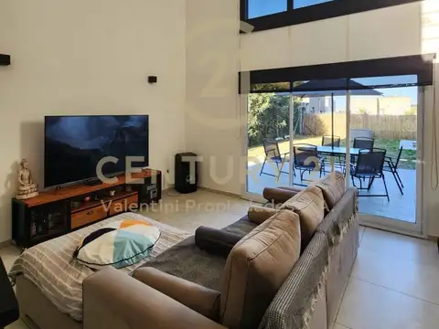 Casa - Venta - Argentina, Ezeiza - presidente nestor kirchner 11300