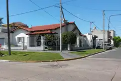 Casa en Venta en 511 esq. 10 Manuel B Gonnet - Alberto Dacal Propiedades