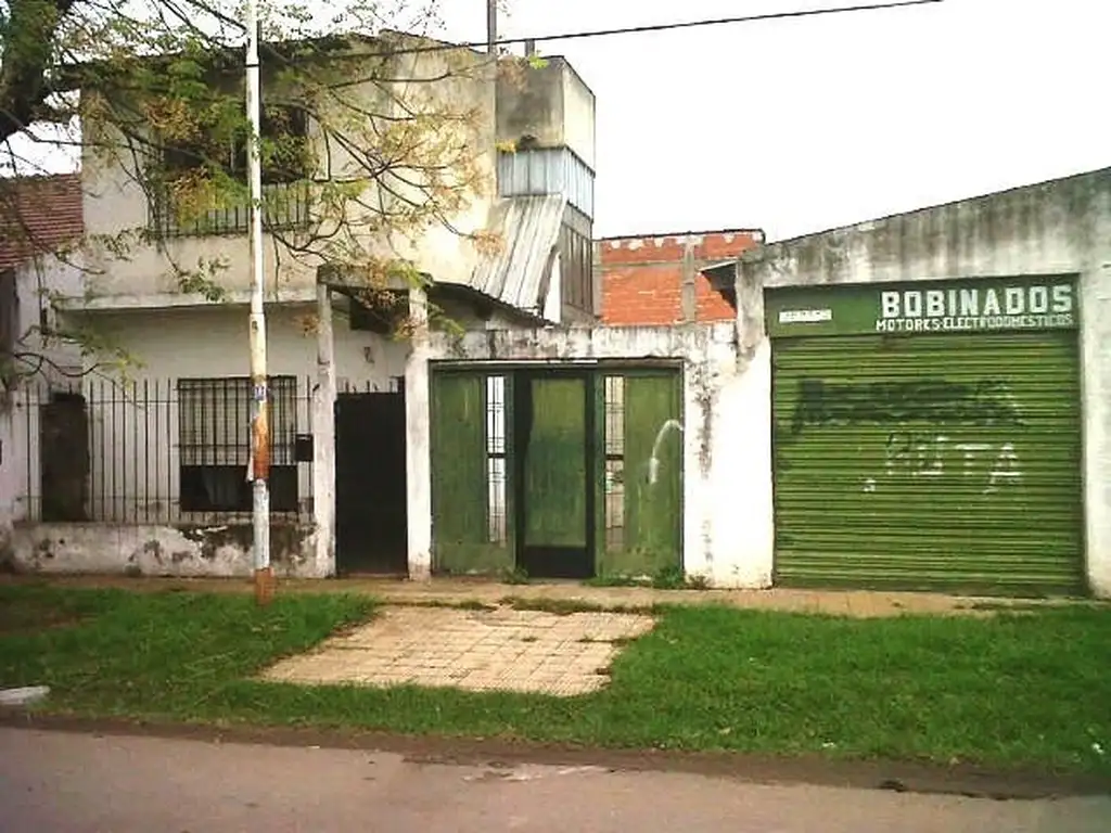 CASA EN DOS PLANTAS