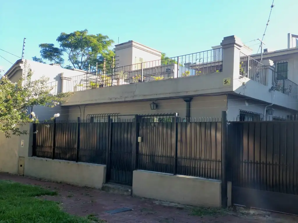 Muy linda casa en venta Beccar Vias -Libertador