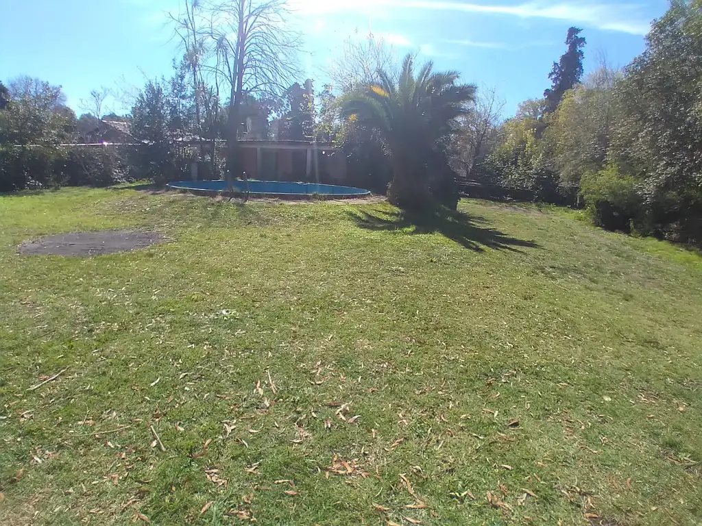 LOTE DE TERRENO  - 400 M2 -Calle Pte. Derqui, a metros de Ruta 8 y de YPF - LA LONJA - PILAR