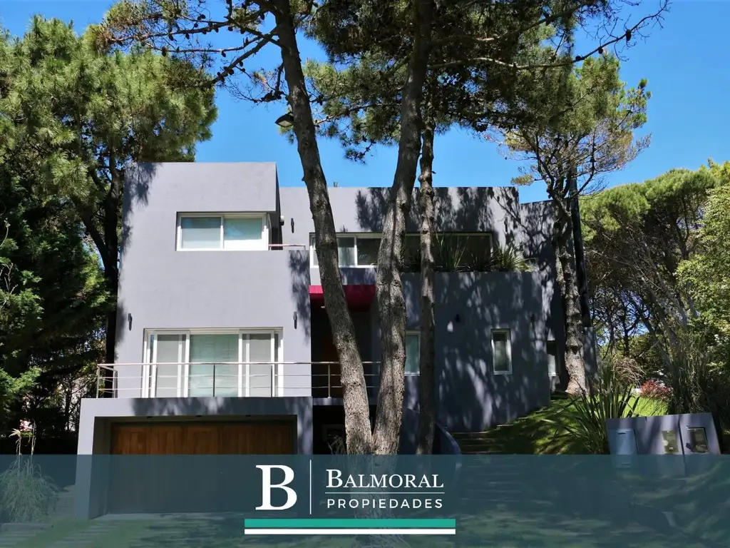 Casa en Venta - Pinamar, Zona Norte - Ref 8154