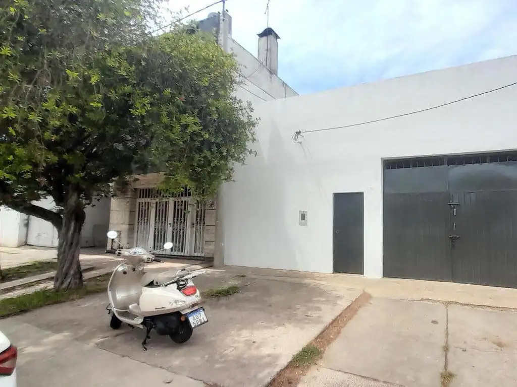 Venta / Permuta Galpón 200m2. Zona Sudoeste, Rosario (Ov Lagos y Uriburu).