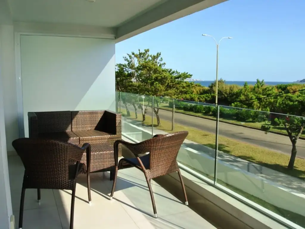 Venta apartamento 2 dormitorios - Playa Mansa