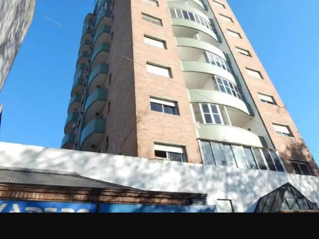 DEPARTAMENTO EN VENTA EN FLORENCIO VARELA