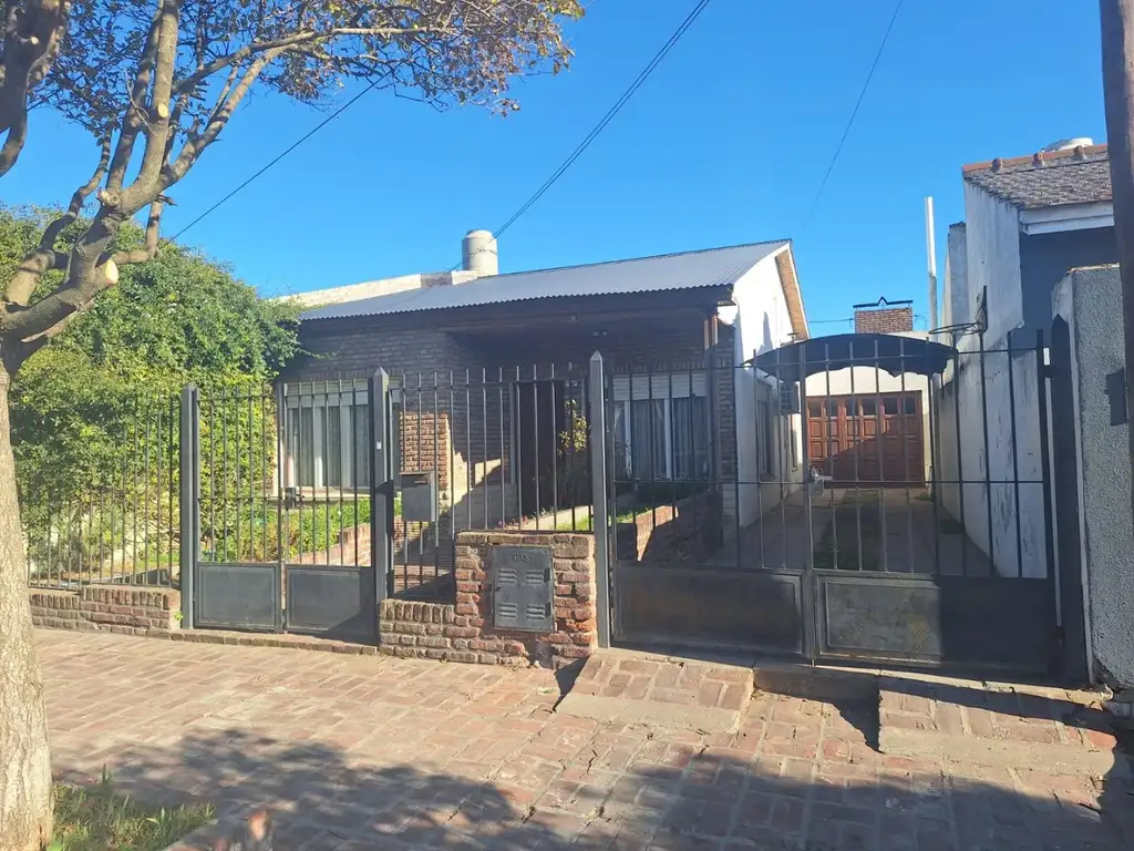 Casa de 3 ambientes en venta en tres arroyos oportunidad