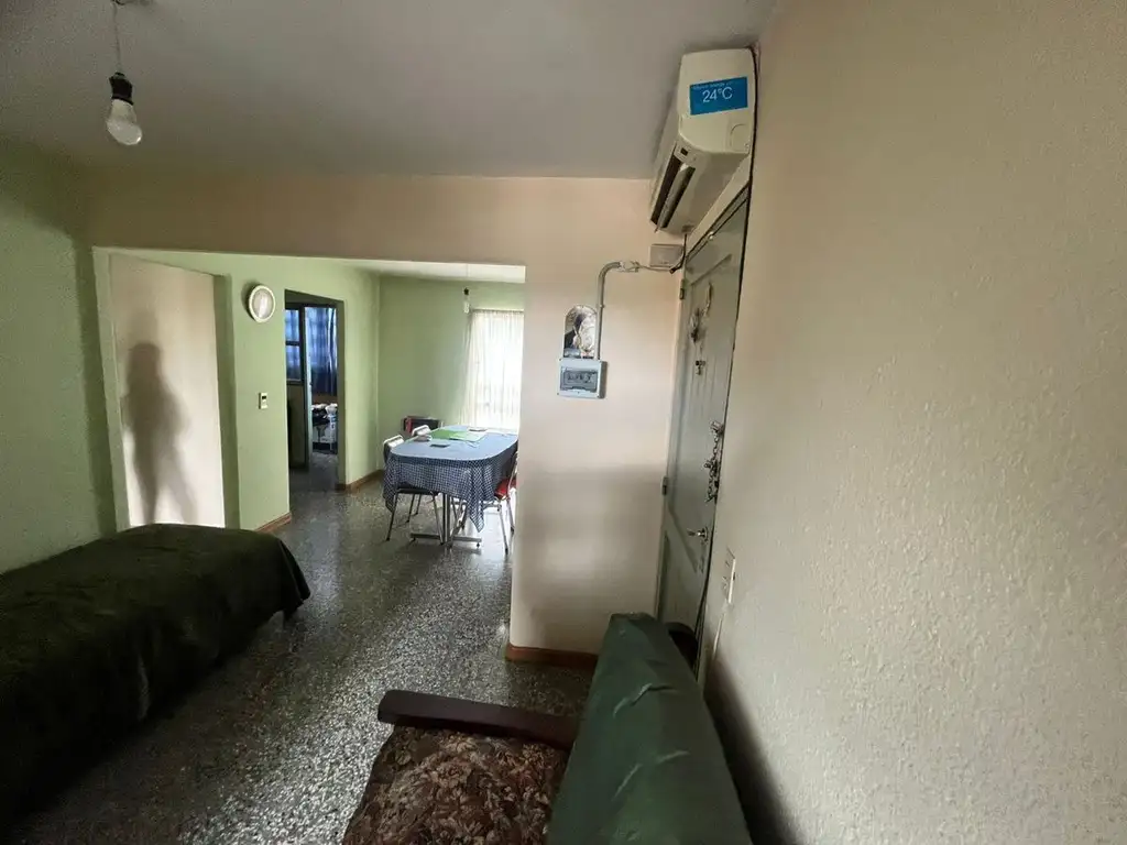 REMAX VENDE DEPARTAMENTO  UN DORMITORIO EN 500 VIV