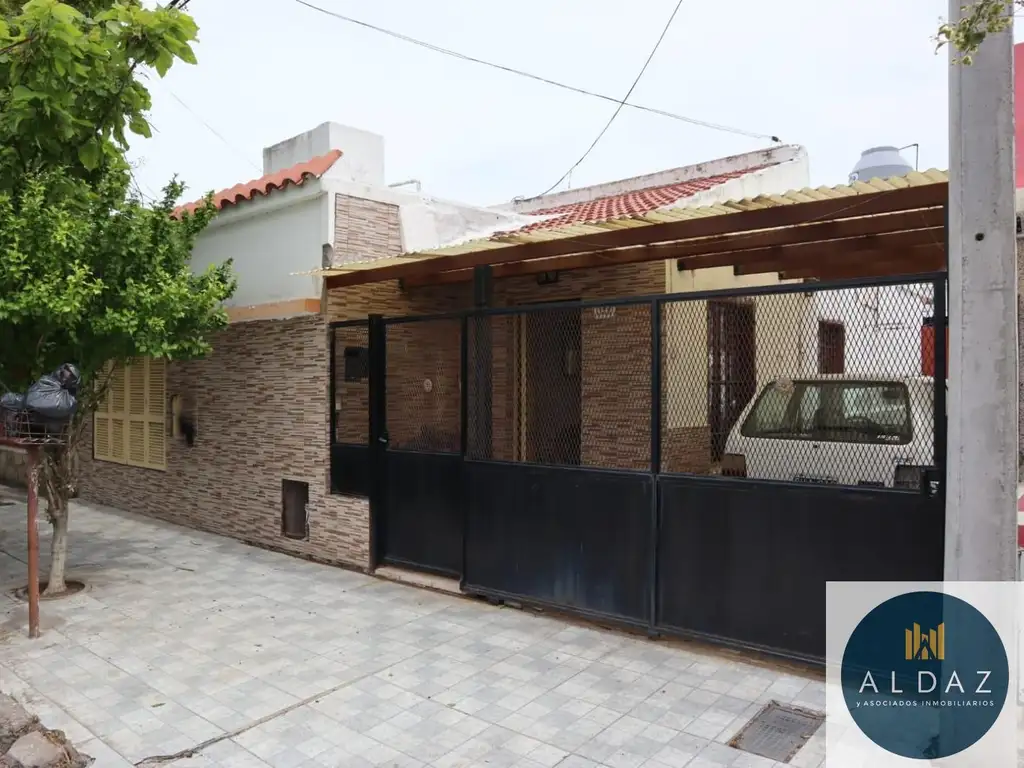 Casa en venta de 3 dormitorios c/ cochera en Punta Alta