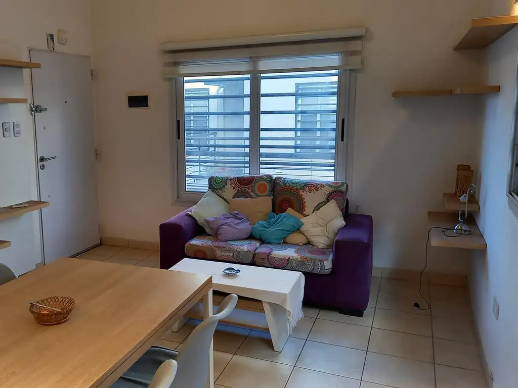 VENTA DEPARTAMENTO TRES AMBIENTES CON COCHERA