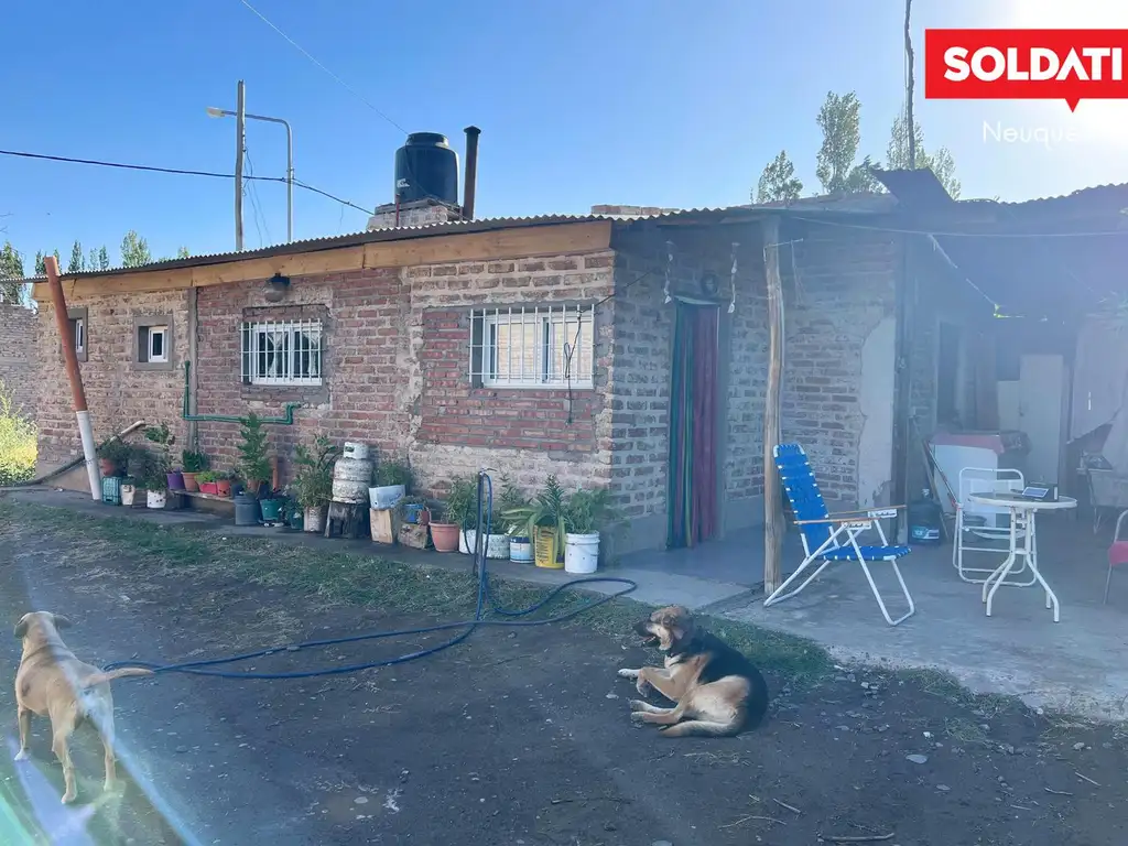 Casa en  Aconquija y Obrero Argentino, Confluencia Rural