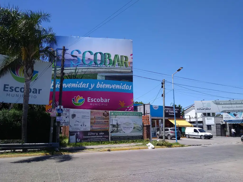 Terreno con excelente ubicación comercial